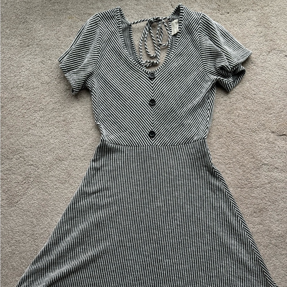 Black And White Stripe Stretch Stitchfix Midi Dress Gently Used Size S